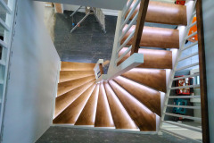 U-portaat led-valonauhoilla